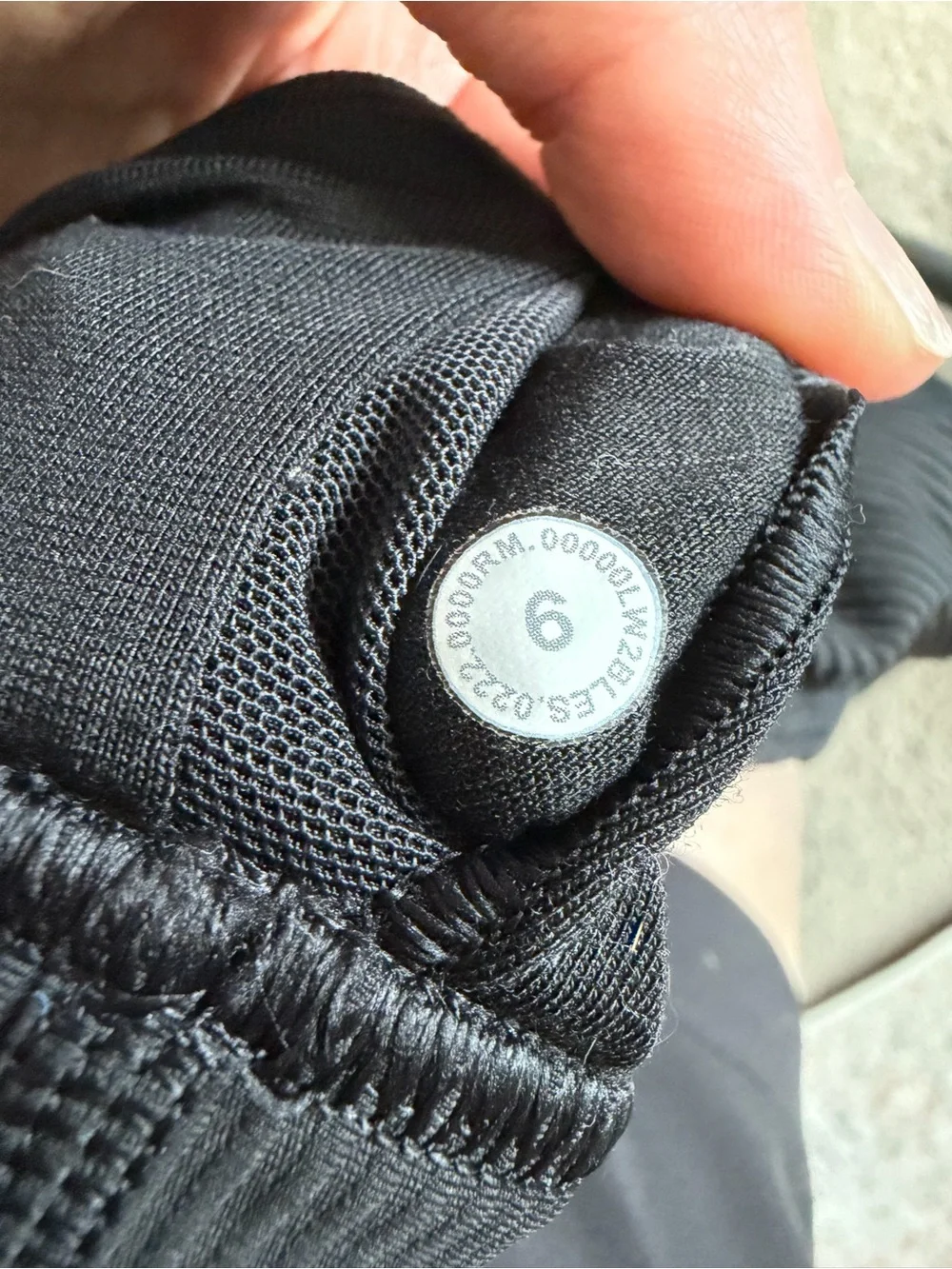 Lululemon Energy Bra Long Line Black Ribbed Size 6